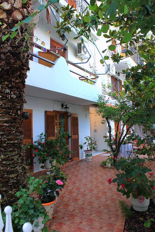 Vaya Zorba Studios Skiathos stad Exteriör bild